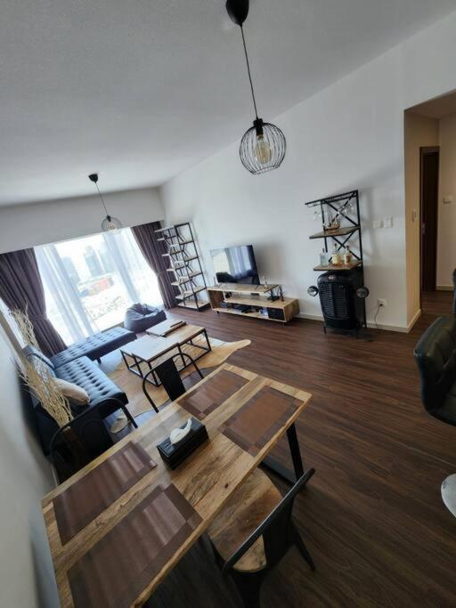 Cozy 1Br In Iconic Tower Appartement Abu Dhabi Buitenkant foto