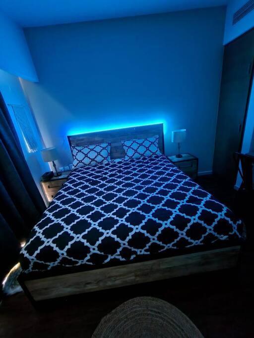 Cozy 1Br In Iconic Tower Appartement Abu Dhabi Buitenkant foto